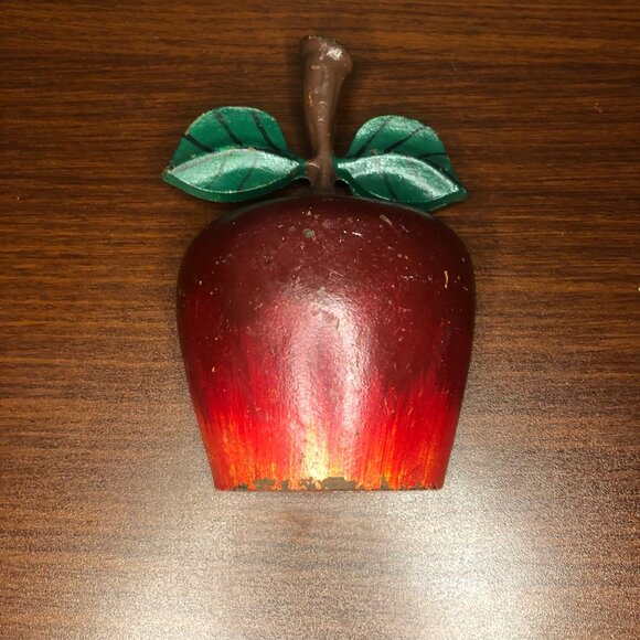Vintage cast iron hand painted apple 7” Decor/ Door Stop - Picture 5 of 5